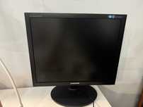 Продам монитор ЖК SAMSUNG SyncMaster E1920