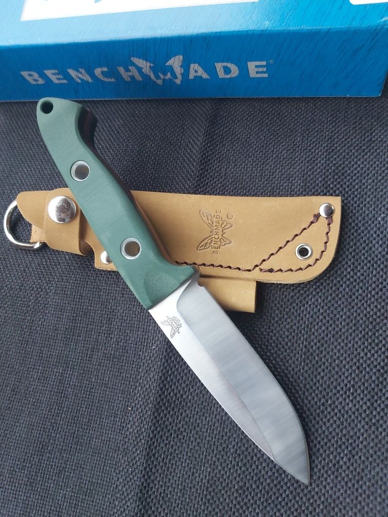 Нож Benchmade Bushcrafter с кожена кания