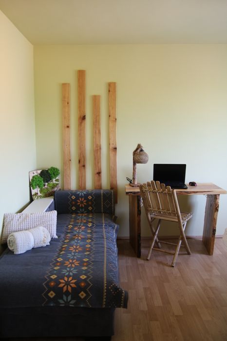 Inchiriez spatiu multifunctional/ casa familie Deusu, Chinteni 90mp