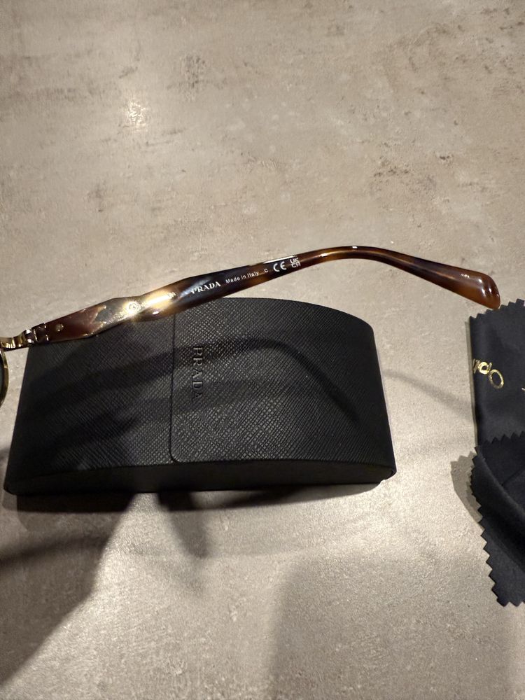 PRADA слънчеви очила