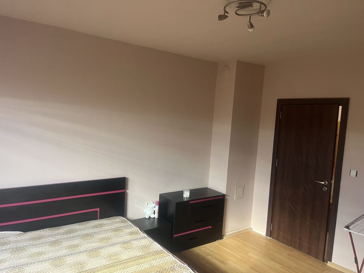 Продава се Двустаен апартамент в Харманли - 70 кв.м за 858 €/кв.м - Снимка #15