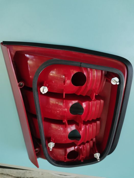 Stop Tripla, Semnalizare, SPATE  Dreapta SKODA FABIA COMBI , SEDAN