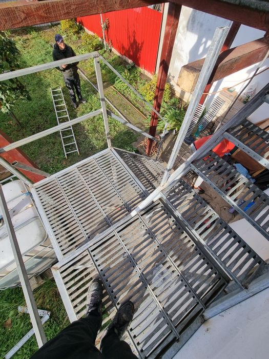 Scări metalice galvanizate