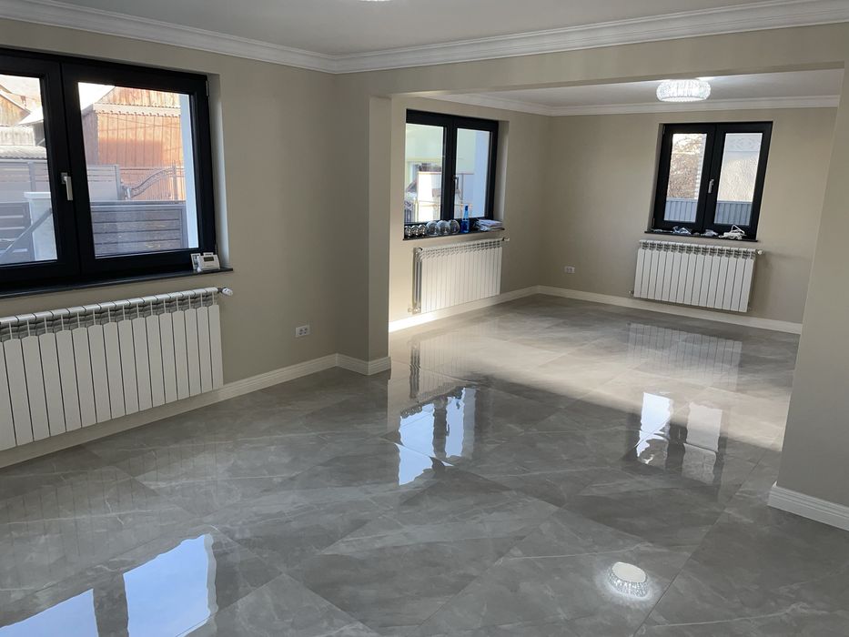 Vand casa de lux ! Gura humorului !