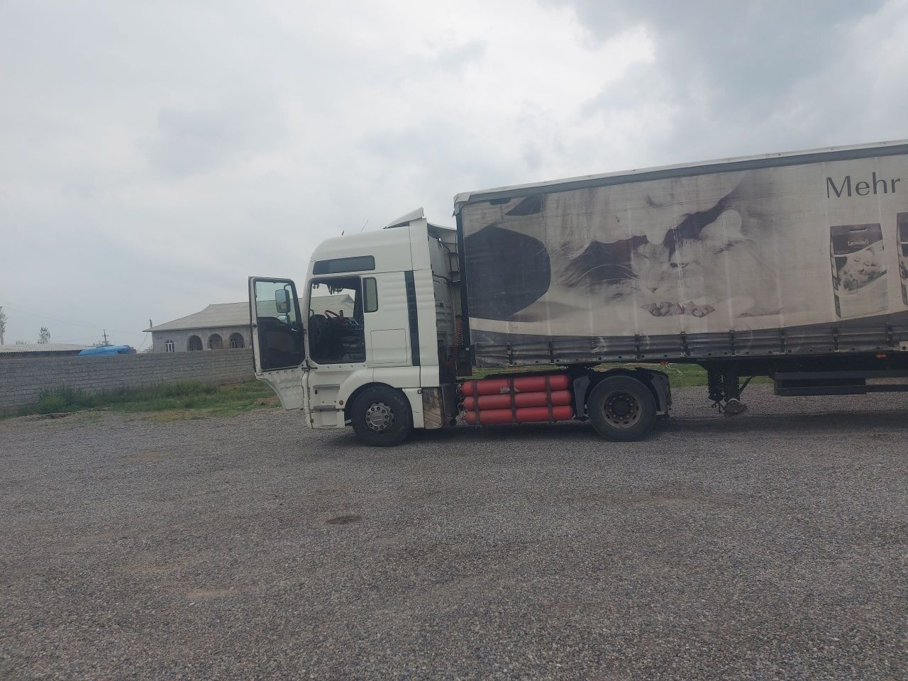 MAN TGA  .2004 zavatskoy  gaz mator