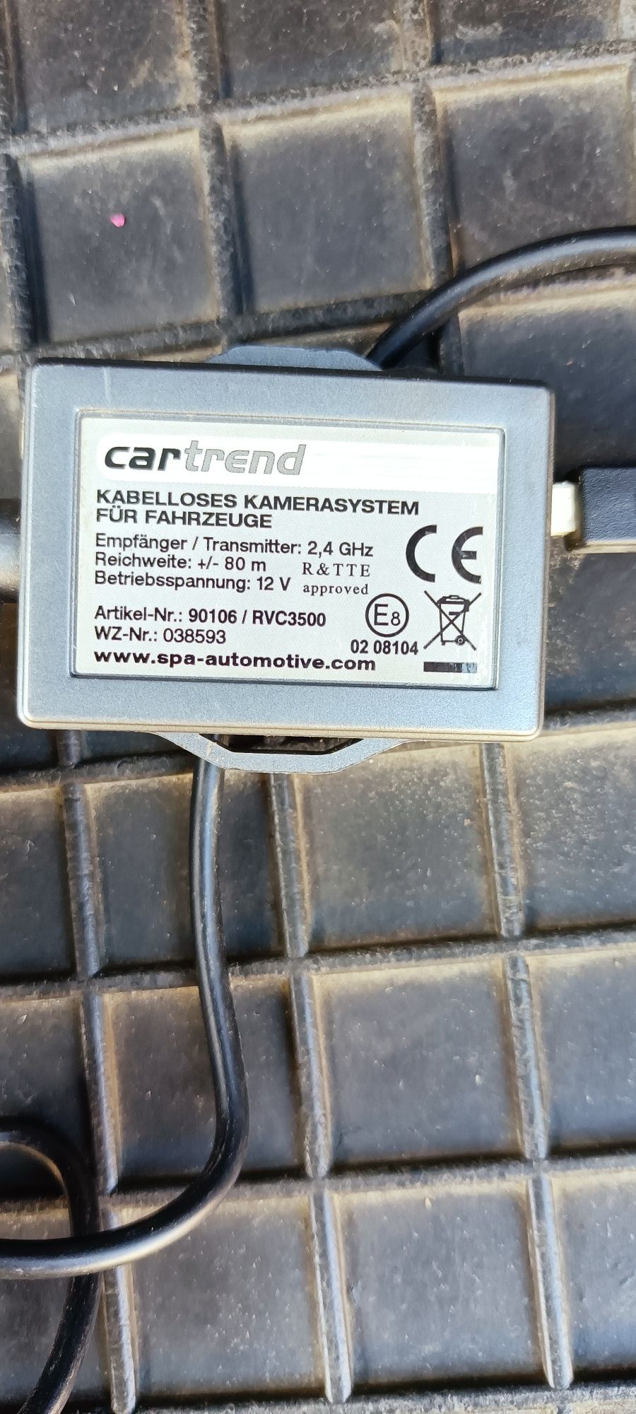 Dispozitiv pentru camera auto wifi.