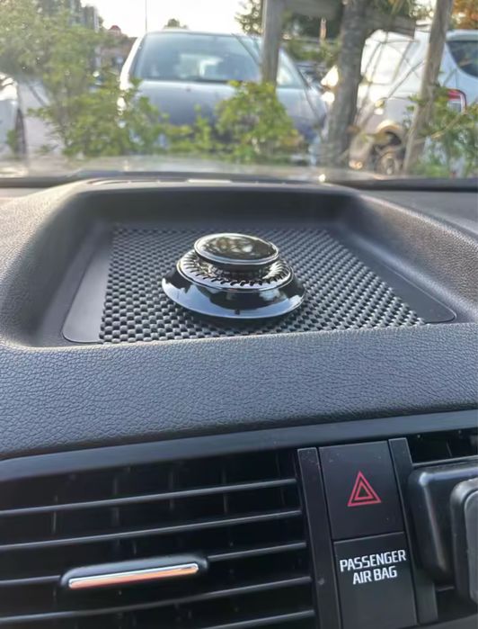 Соларен Ароматизатор за автомобил аромат на одеколон за автомобил нов