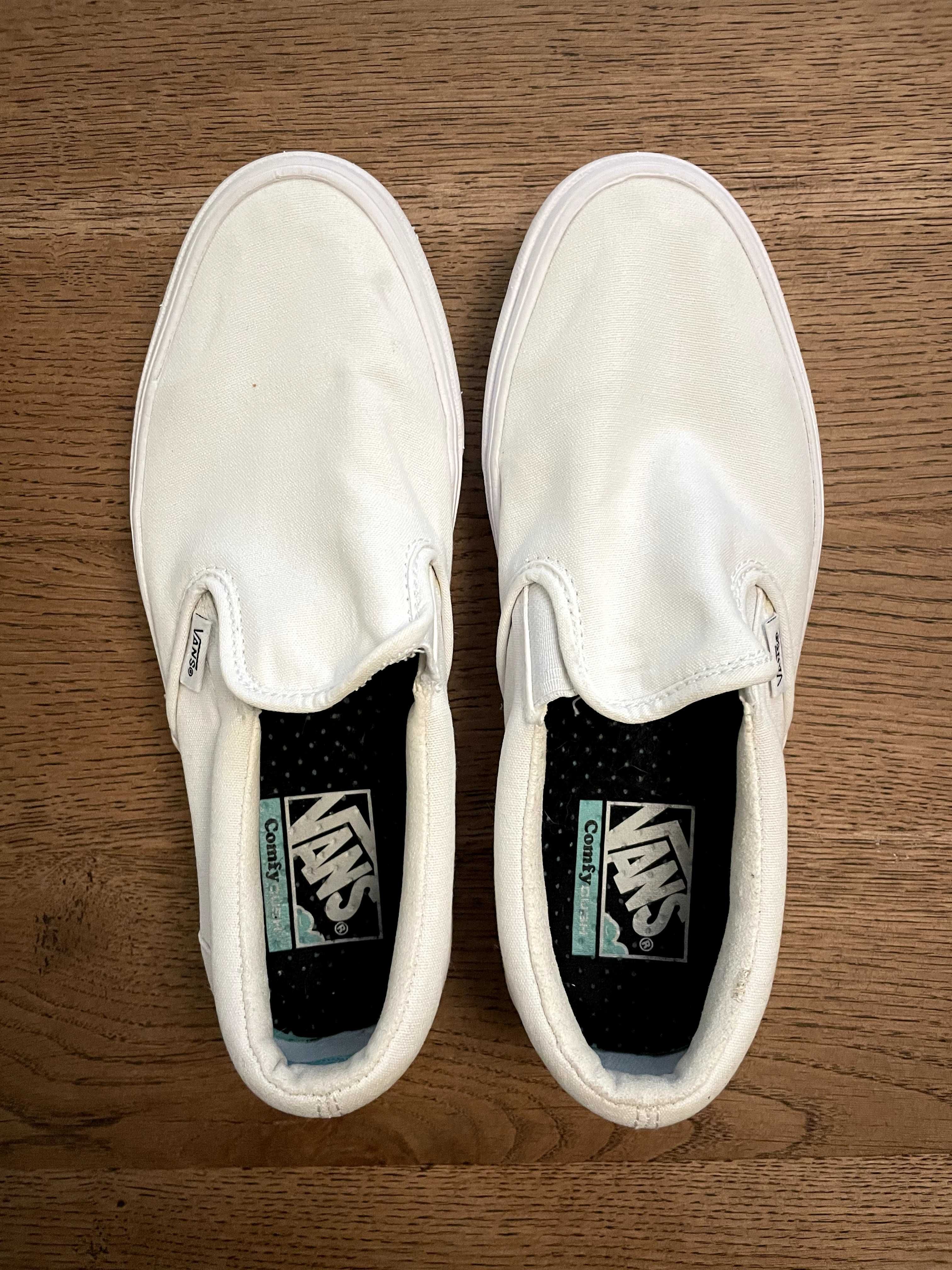 Бели Vans Slip-on