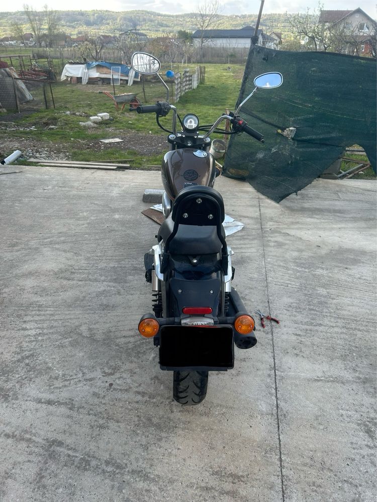 Motor choper 125cc 2020