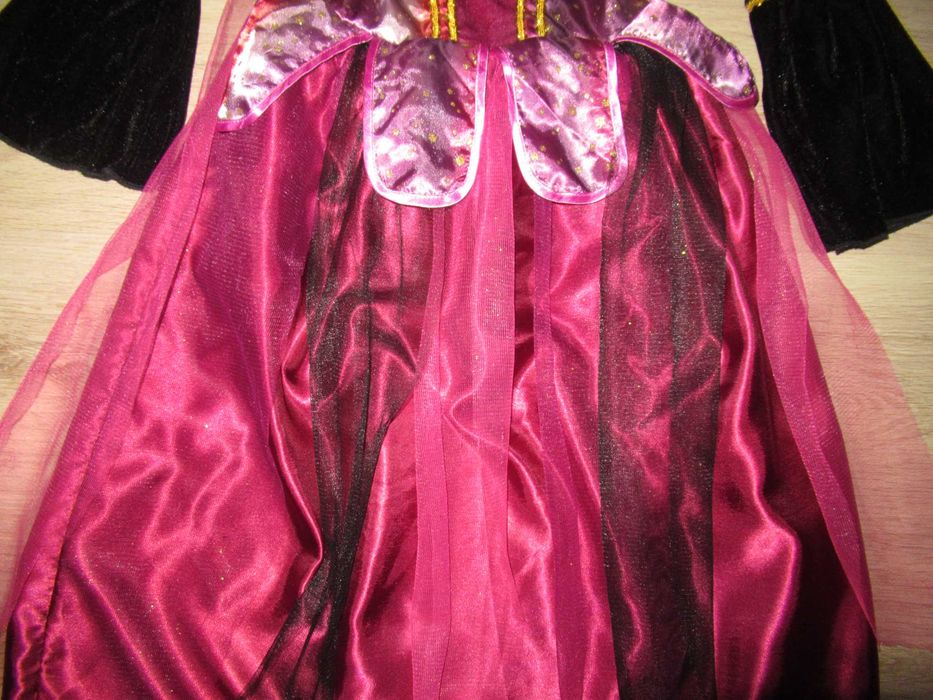 ХЕЛОУИН КОСТЮМ /Рокля--много красив--116/122 номер