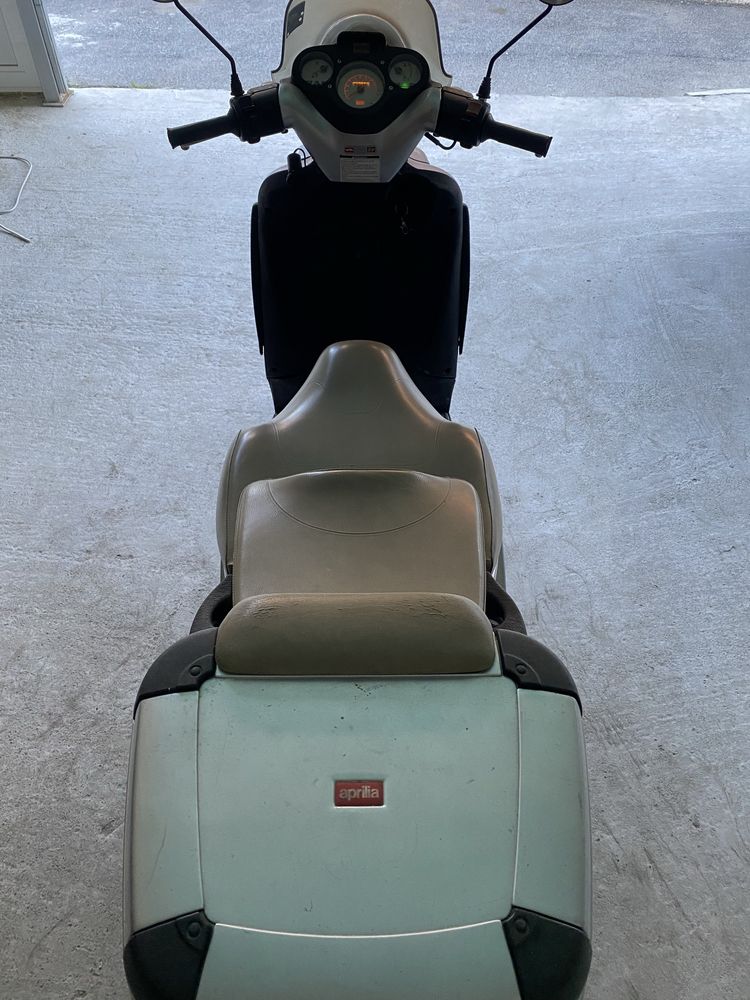 Aprilia scarabeo 200cc