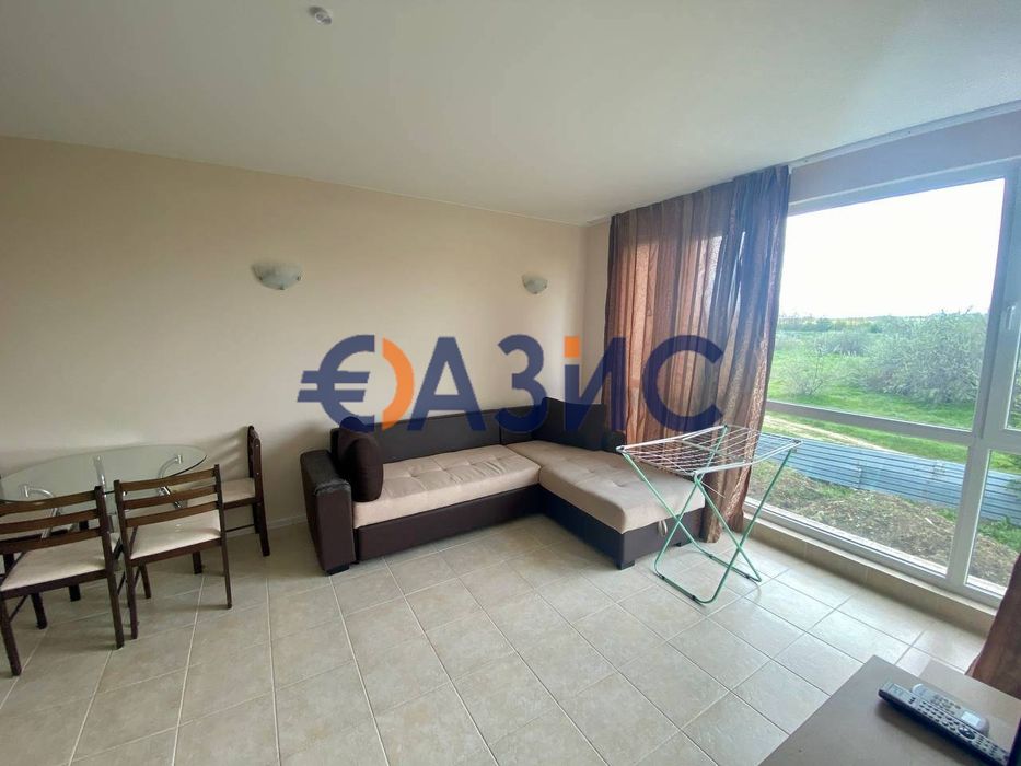 Продава се Двустаен апартамент в к.к. Слънчев бряг - 62 кв.м за 1291 €/кв.м - Снимка #2