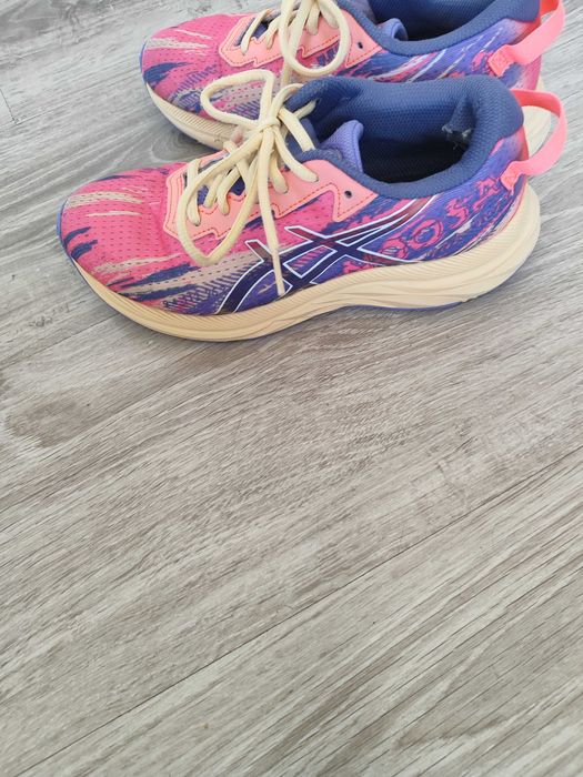Маратонки за бягане Asics