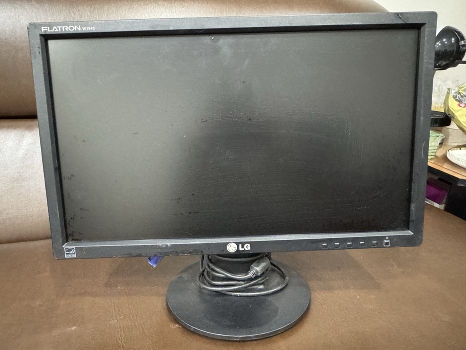 Продам монитор бу