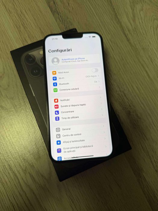 Vând Iphone 13 Pro Max 256 gb culoare Graphite bateria are 86%