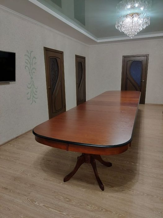 Продам стол в отличном состоянии