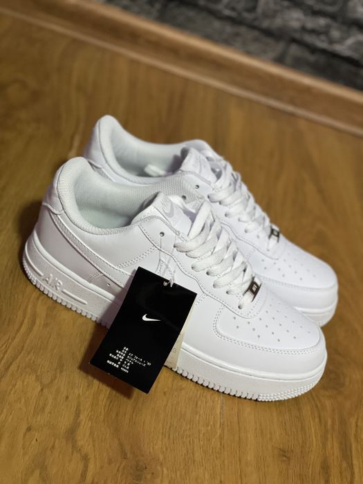 Adidasi Nike Air Force 1