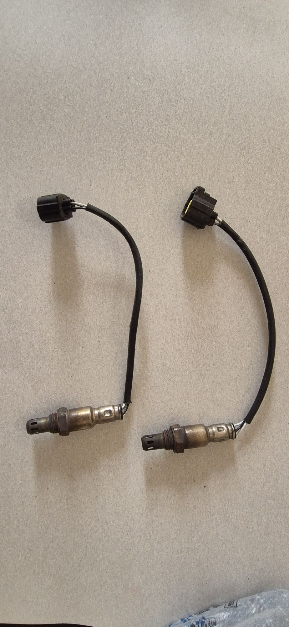 Vând  sonde lambda