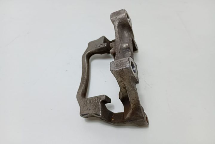 Suport etrier spate Volkswagen VW Golf a 8-a generatie seria