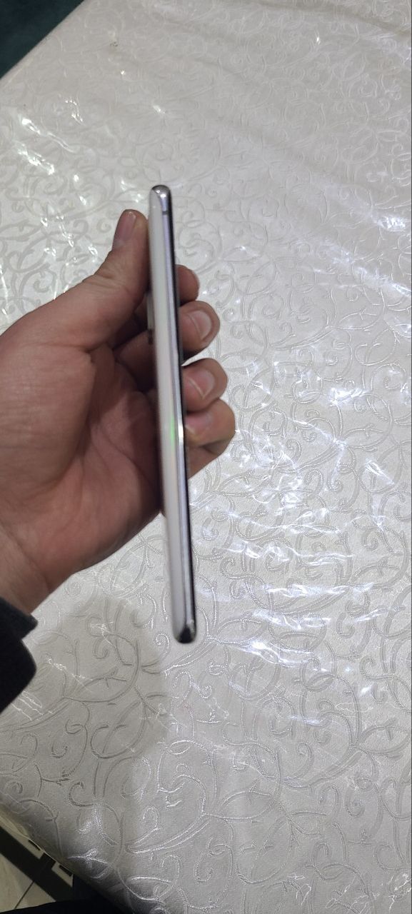 Samsung galaxy s20 12/128