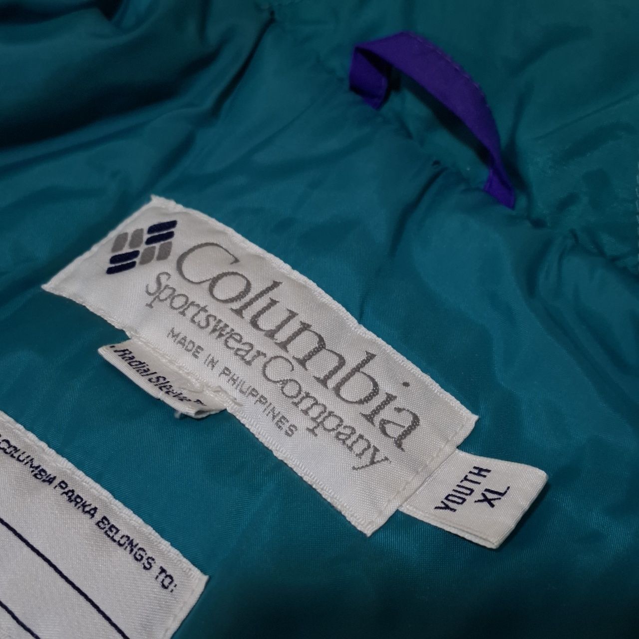 Подростковая куртка Columbia из Америки в отличном состоянии !!!