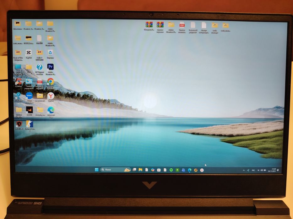 HP Victus 15 — RTX 3050 / i5-12450H / 16 GB RAM / 512 GB SSD