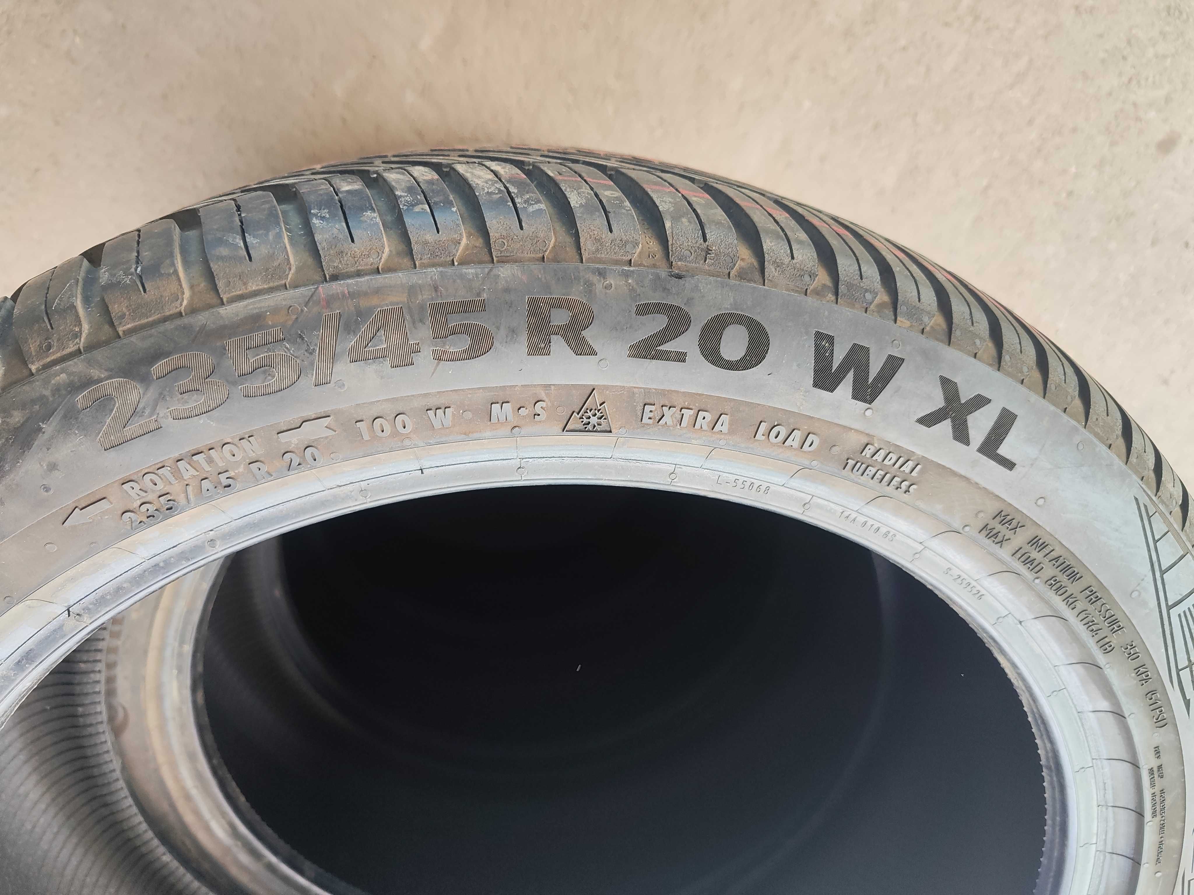 2бр.всесезонни гуми 235/45/20 Continental