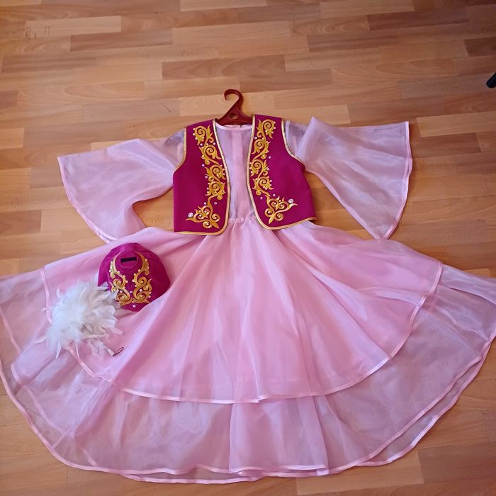 Продам казахский танцев.костюм