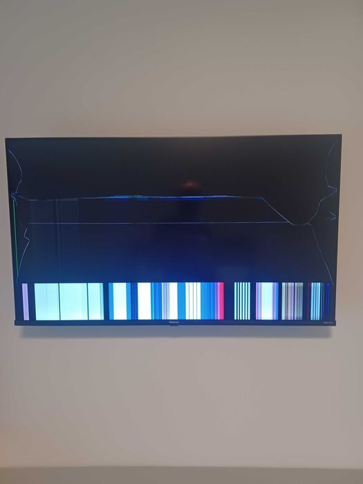 Tv Hisense spart pentru piese