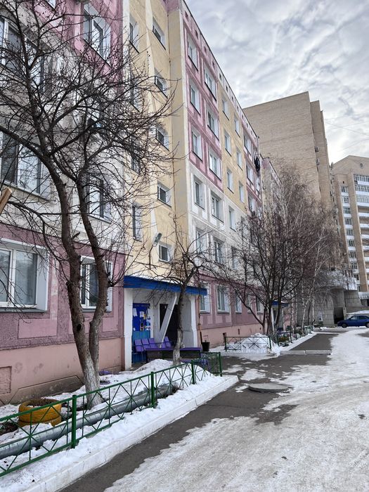 Продам 4х комнатную квартиру