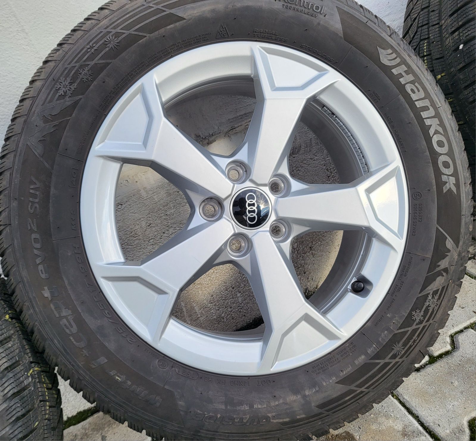 Jante aliaj R17 originale Audi Q3, A4 ,A5, A6, anvelope Hankook 215 65