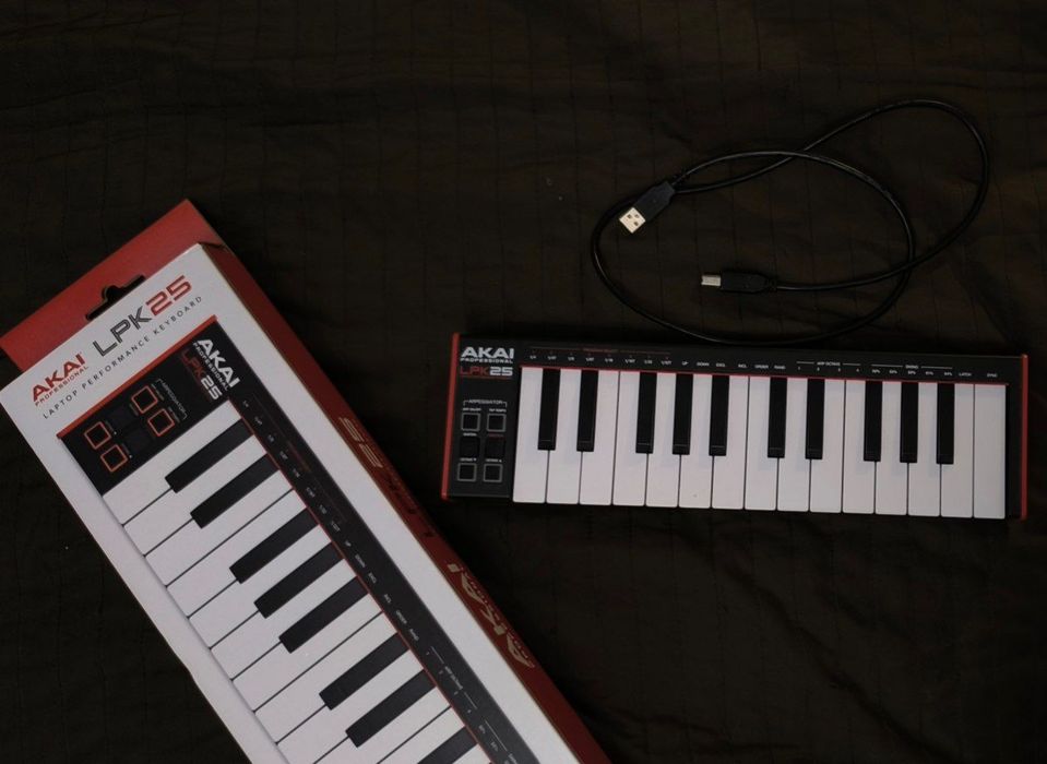 Akai Professional LPK 25