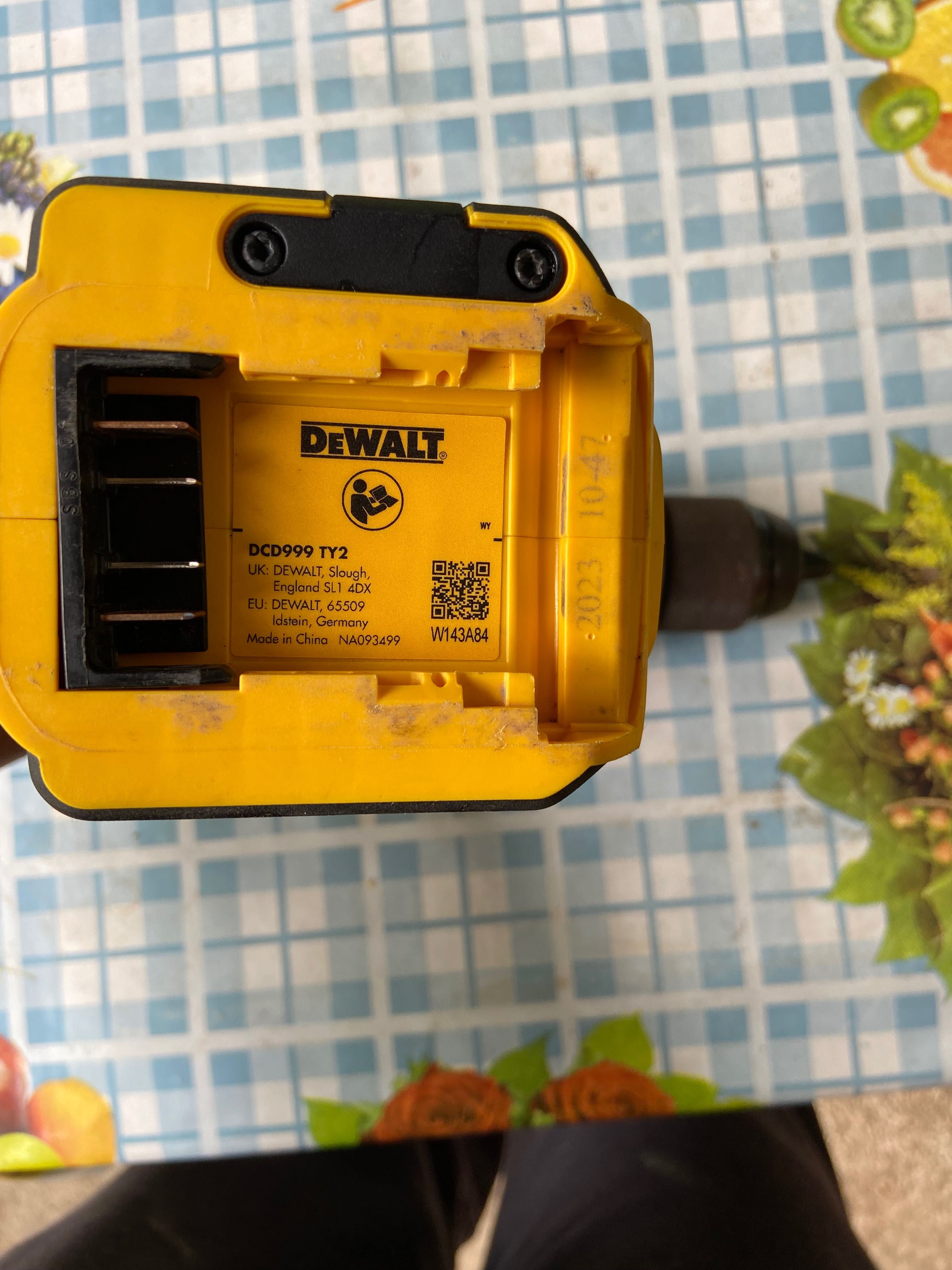 Vând DeWalt Dcd 999