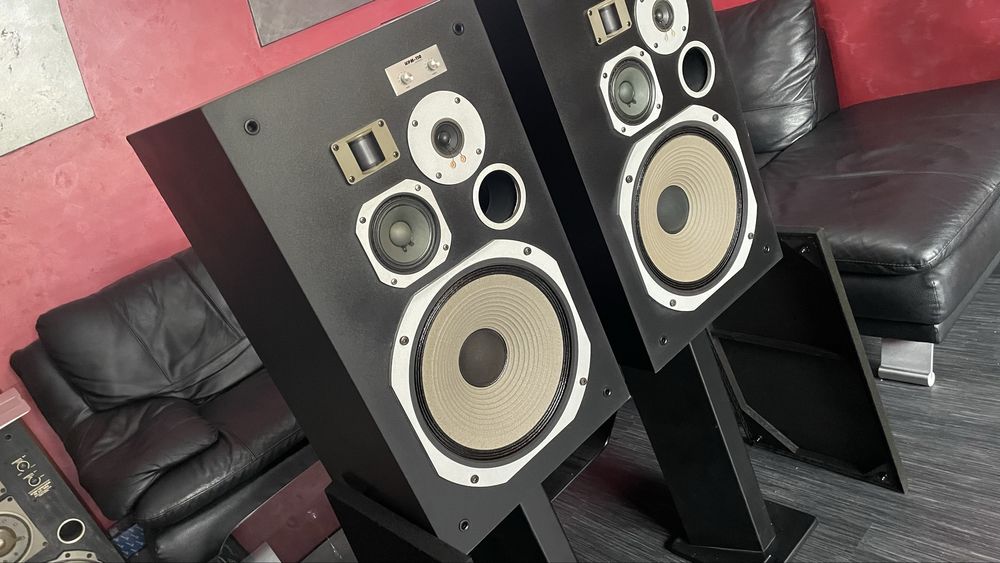 Pioneer HPM-110 нови уникати