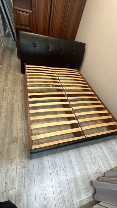 Продам кровать срочно