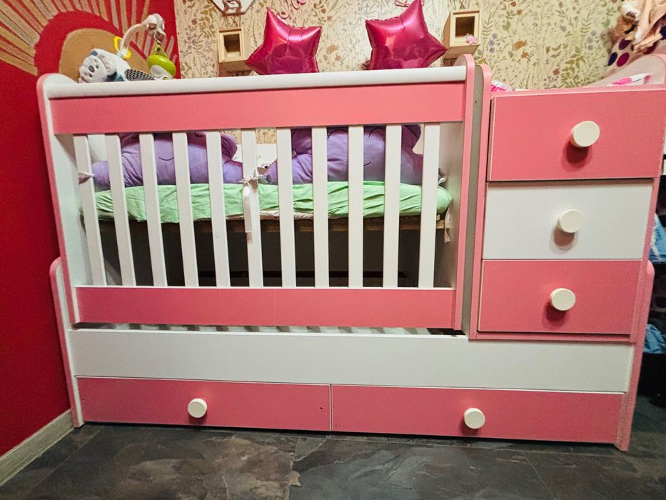 Бебешко легло за момиче