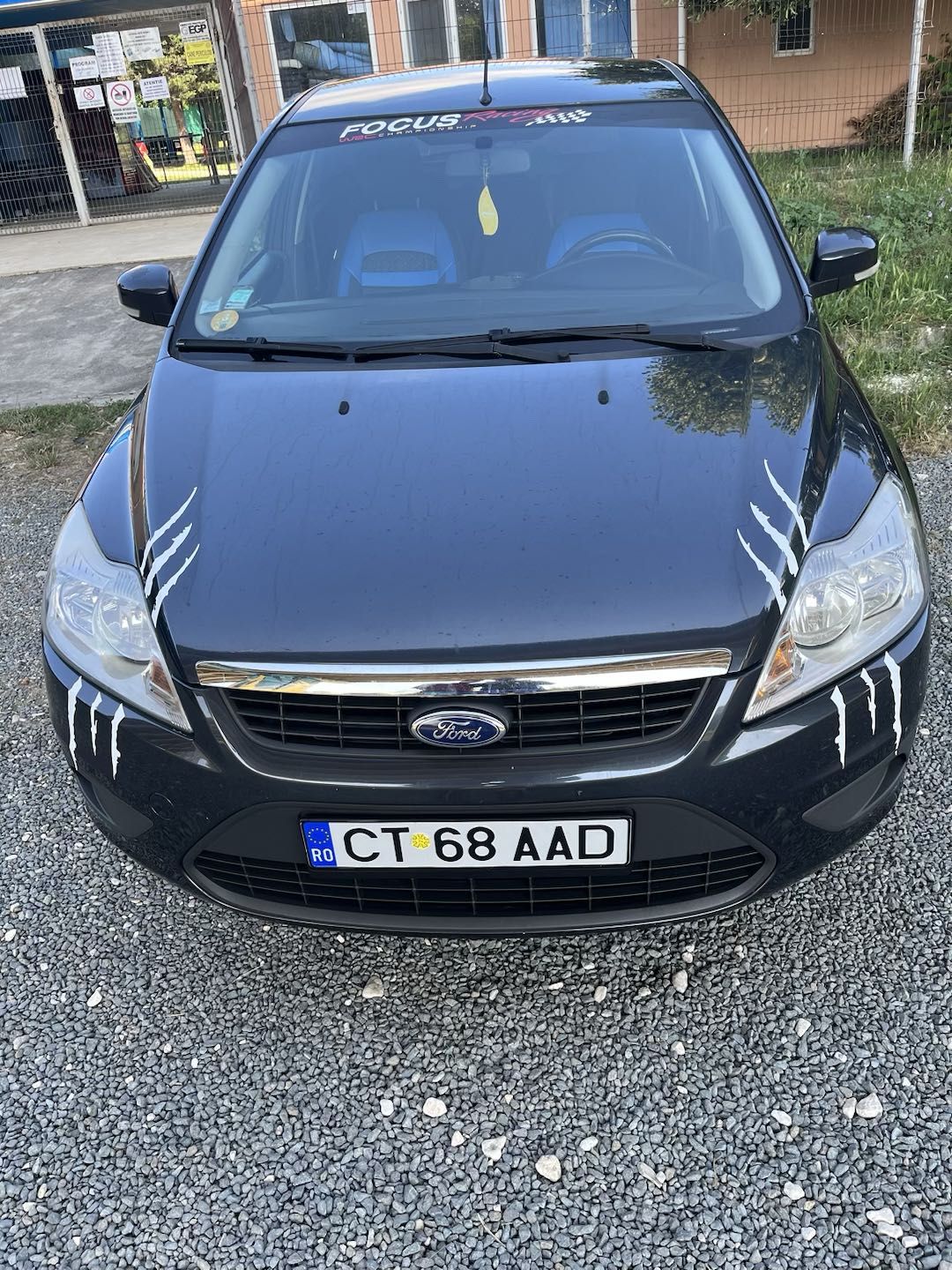 Vând Ford focus 1.8