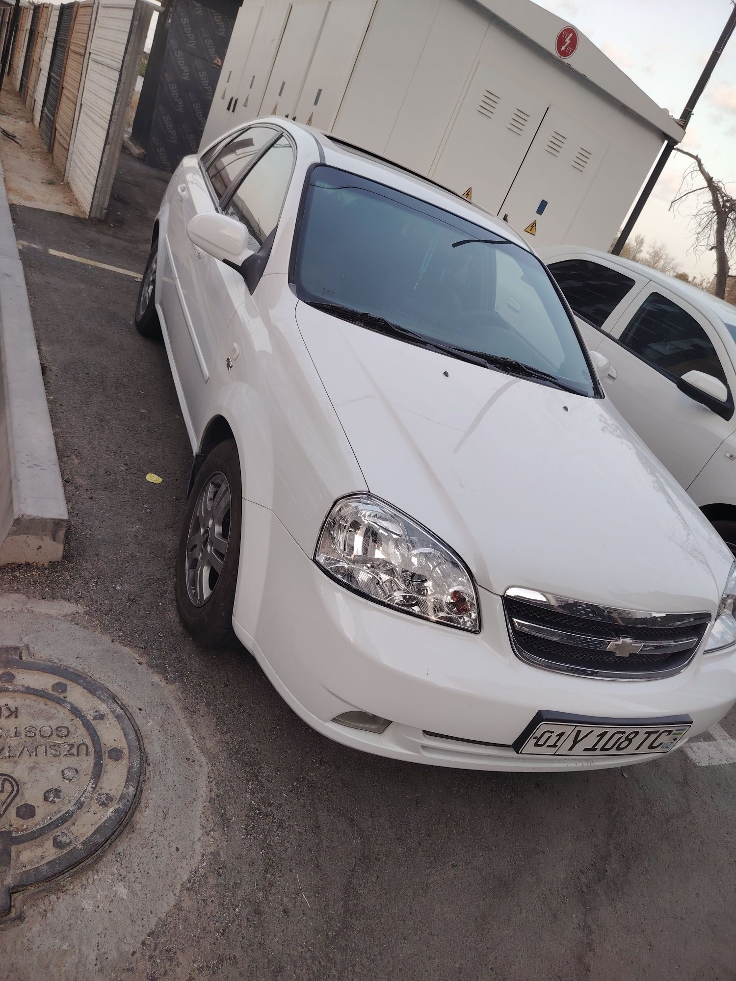 Продаётся Lacetti 2009 г автомат 1.8 матор