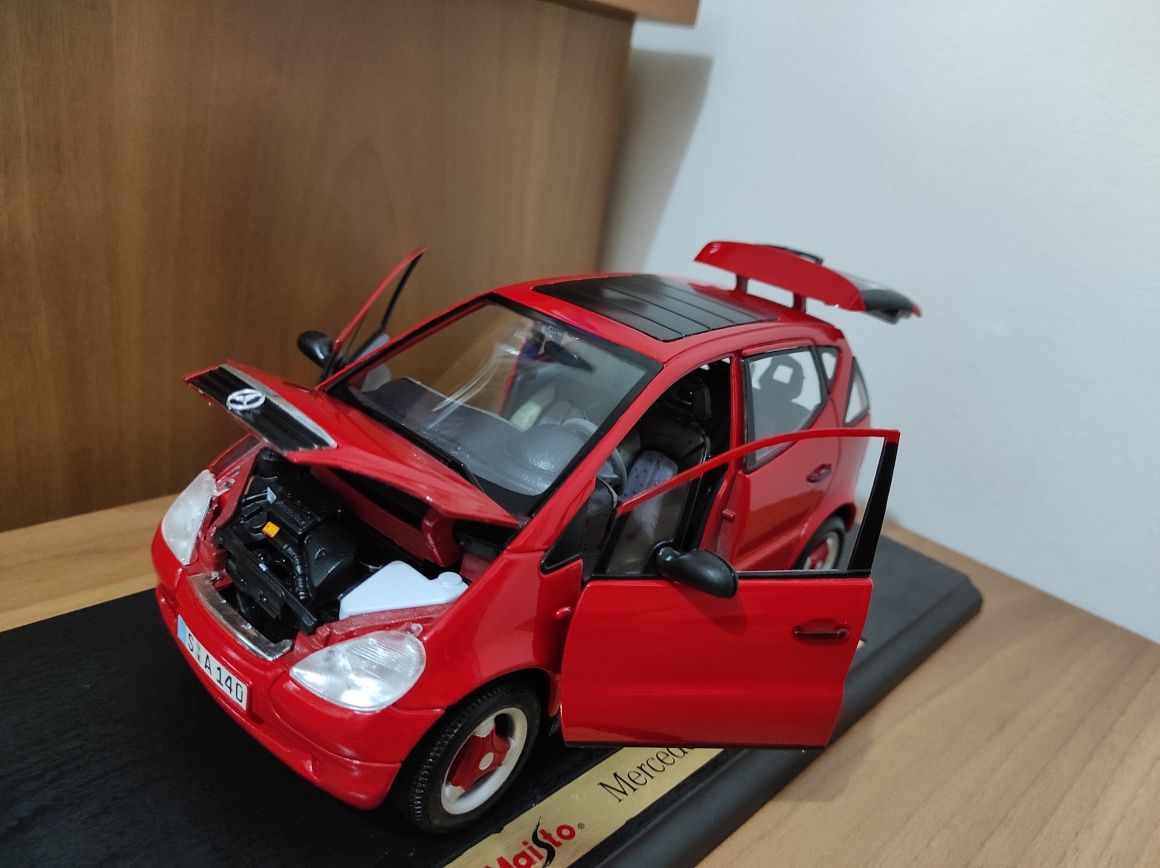 Machetă 1:18 Mercedes A Class.