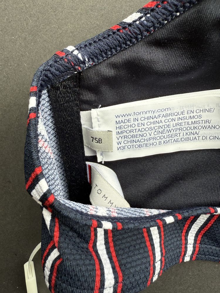 Бюстие, горнище на бански Tommy Hilfiger /75В/