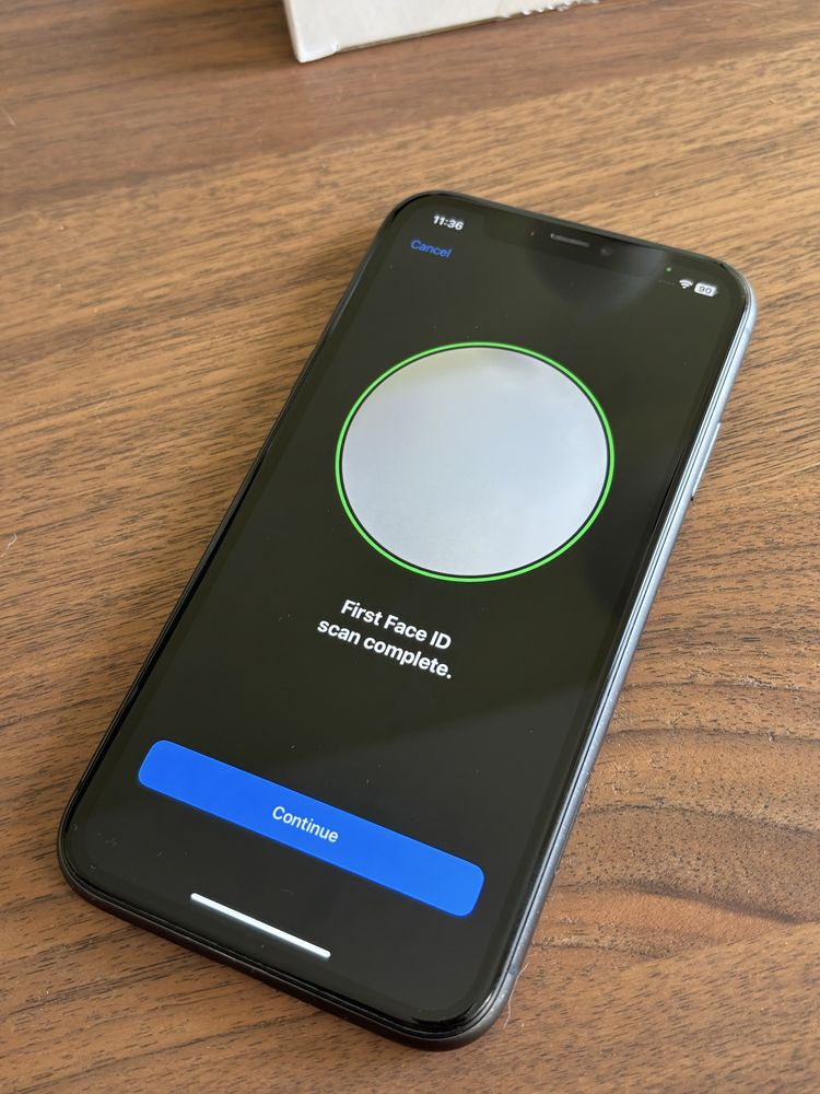 iPhone 11 64GB 100% батерия