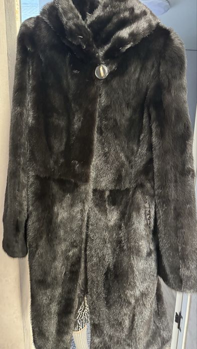 Шуба норковая 44 размер в отличном состоянии