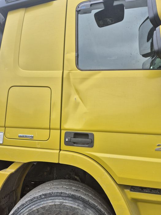 Remorca schwarzmulle..mercedesr transport forestier..lemn bustean