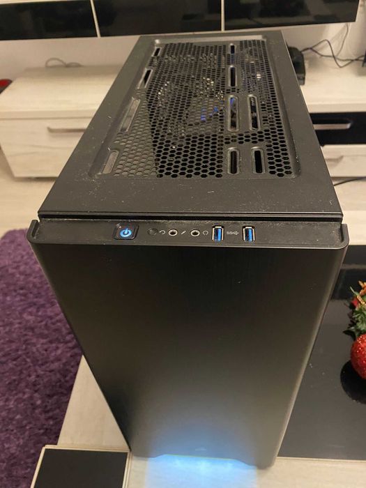 Vand PC AMD Ryzen 7 2700x 3.7Ghz 32GB ram windows 10