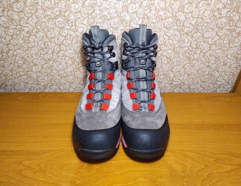 Ghete/Bocanci BERGHAUS Trekking/Mountain/Gore-Tex/Vibram, mărimea 43