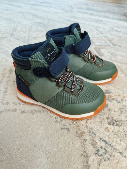 Очень класнные ботинки