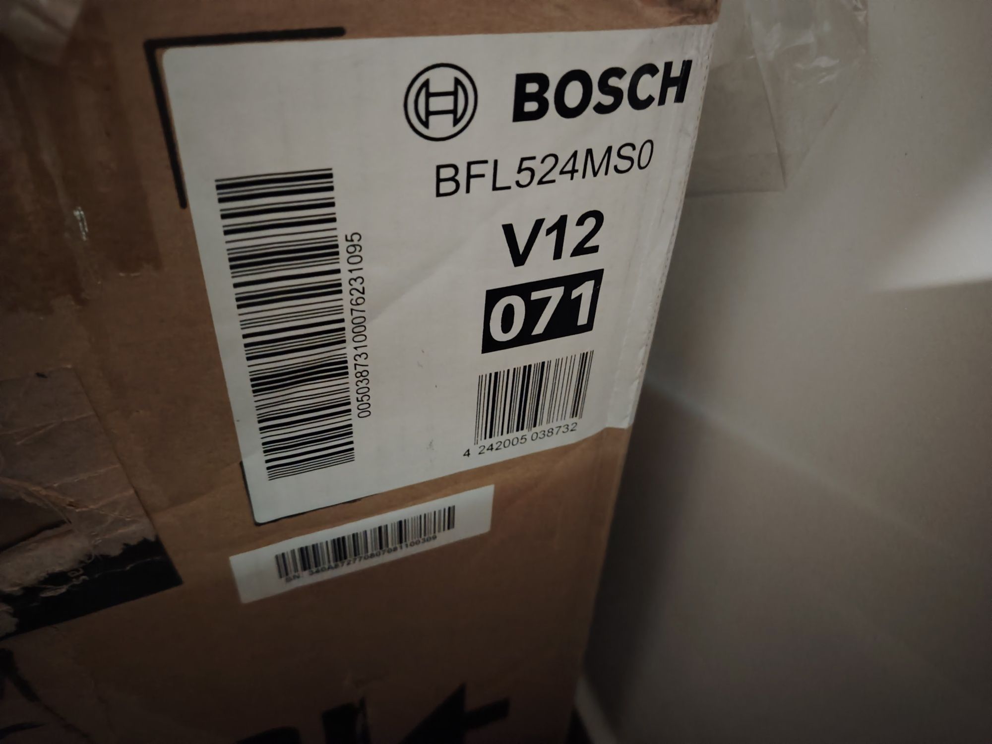 Микровълнова печка за вграждане Bosch BFL524MS0, 20 л, 800 W