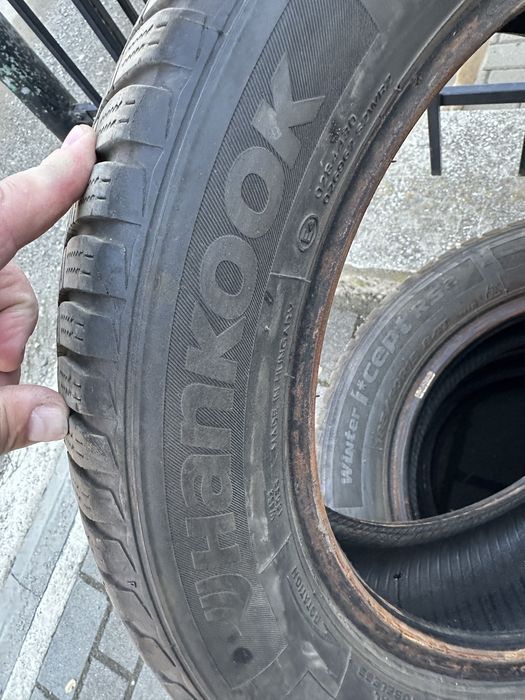 Vand 4 anvelope iarna Hankook 185/60/15