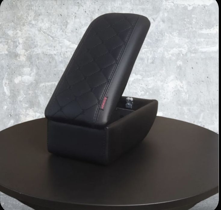 Подлокотник Лада Гранта, "Аламар"