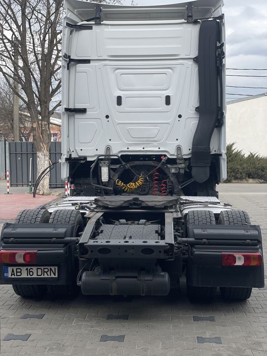 Mercedes actros 2016 mega 420